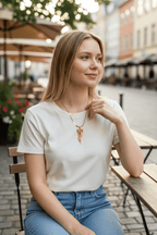 Betta Chasing Birthstone Pellet - Aquaria Gems