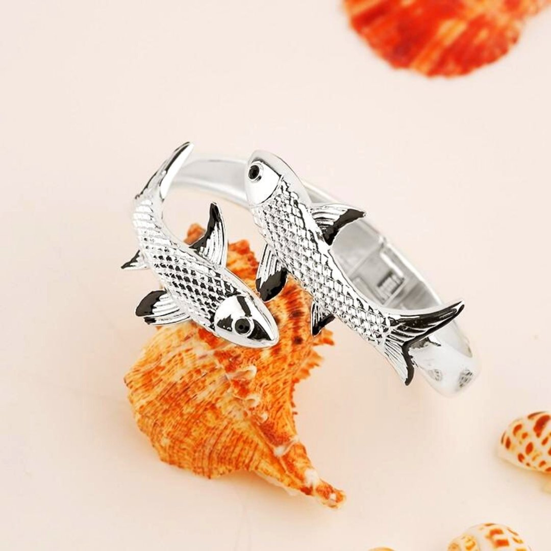 Bala Shark Hinge Bracelet - Aquaria Gems-Where the freshwater aquarium hobby meets fine jewelry