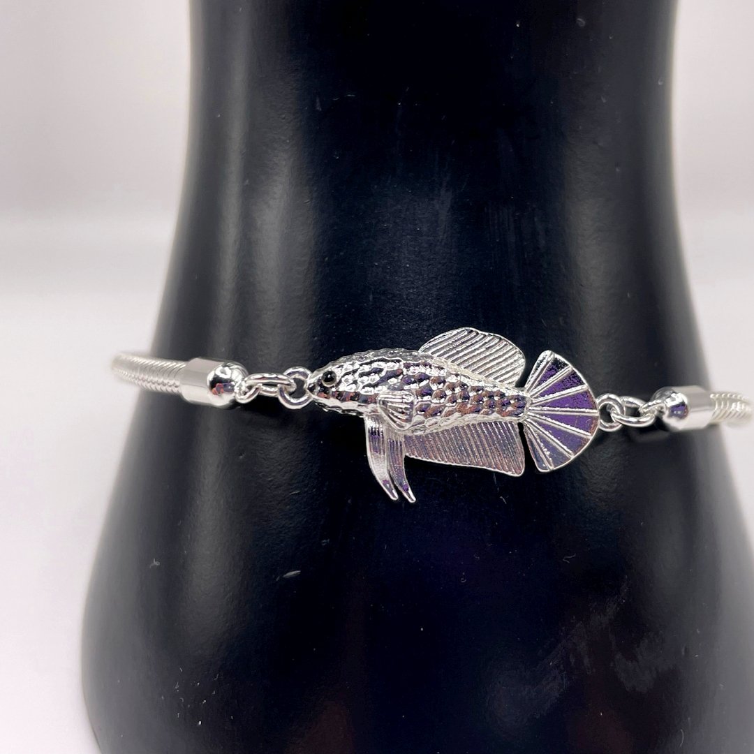 Small and Sassy Female Betta Bracelet Aquaria Gems Where the freshwater aquarium hobby meets fine jewelry